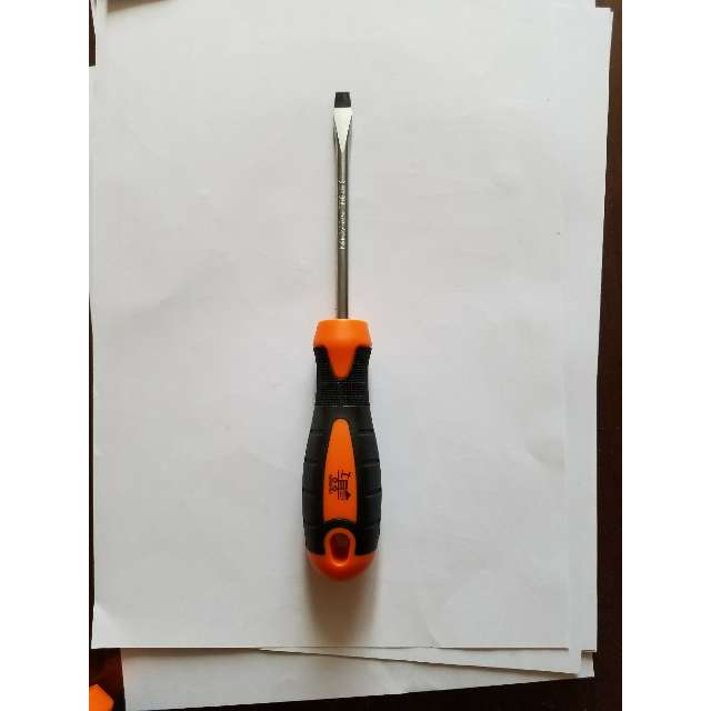 > 【苏宁自营】工具家 家用一字螺丝刀商品评价 > 做工精细,性价比高