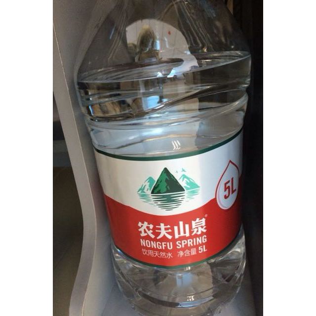 农夫山泉天然饮用水5l4整箱装