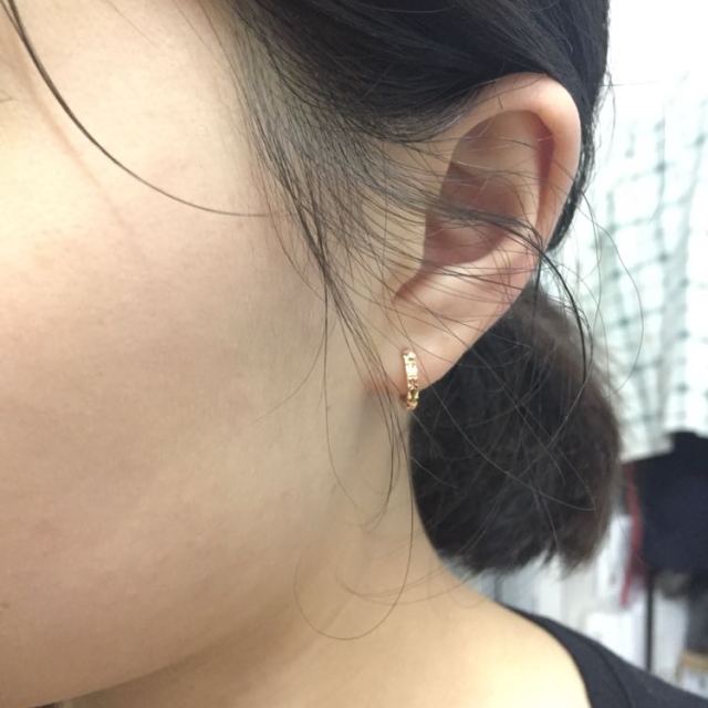 > 佑爱18k金耳环 玫瑰金耳饰 彩金圆圈耳扣时尚百搭送女友老婆 约1.