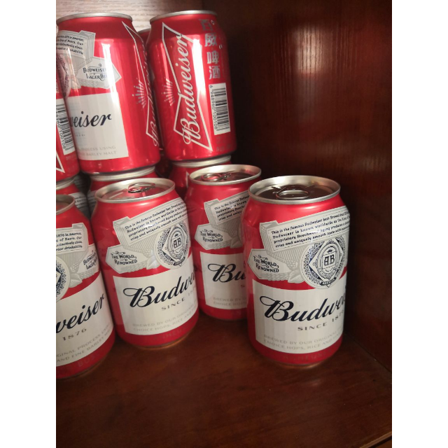 百威(budweiser)啤酒经典醇正330ml*24听整箱装啤酒苏宁自营国产啤酒