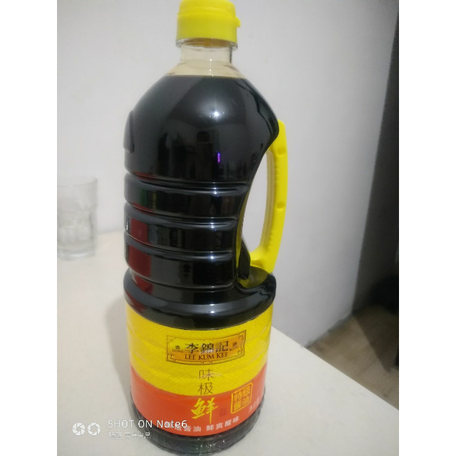 李锦记 味极鲜1650ml 采用非转基因大豆,精心酿造的特级酱油,厨房调味