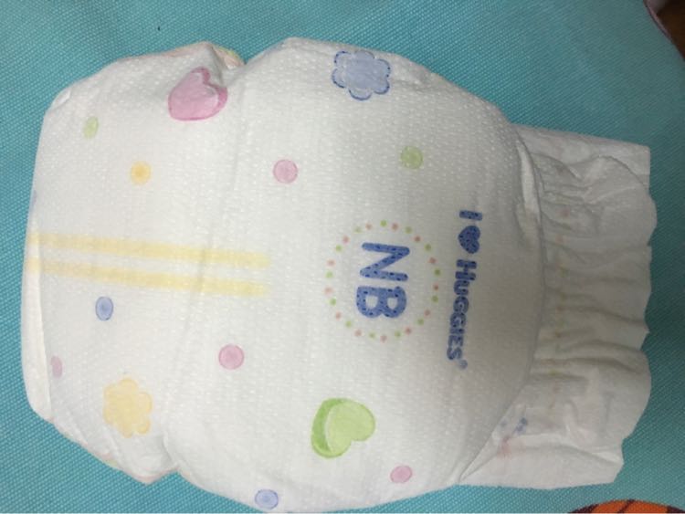 好奇(huggies) 铂金装 倍柔亲肤纸尿裤 尿不湿新生儿 nb84片(0-5kg)