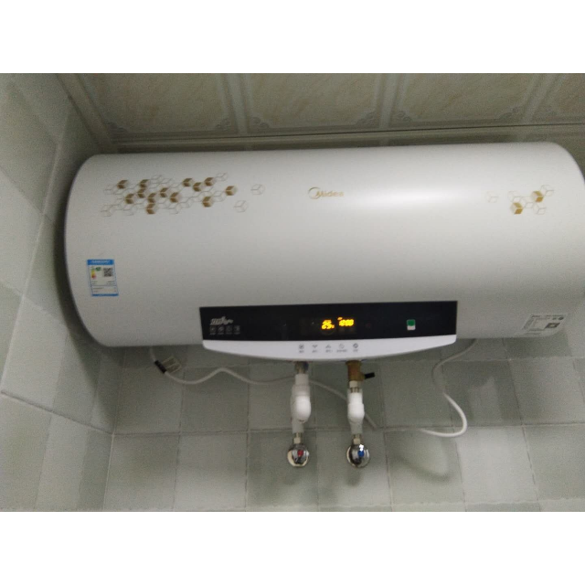 美的midea60l电热水器f6030wd7hes3000w闪电速热多倍增容一级能效八年