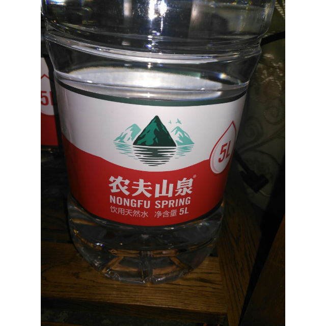 > 农夫山泉天然饮用水5l*4 整箱装商品评价 > 5升装,家庭用实惠健.