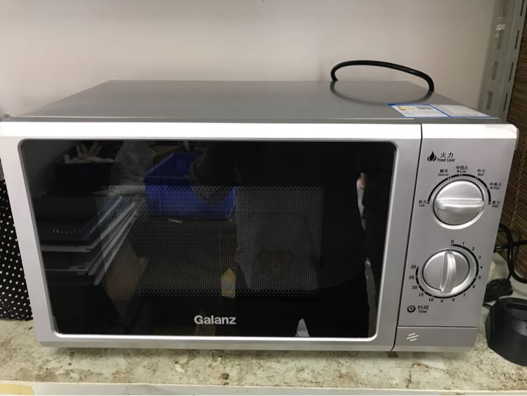 格兰仕(galanz)微波炉 p70f23p-g5(so)(银) 23l 机械式旋钮 平板加热