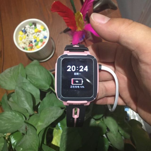 小天才电话手表z3款珊瑚粉 支持4g 网络 儿童手表游泳级防水 360度