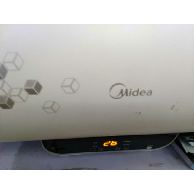> 美的热水器f60-21dma(hey)商品评价 > 美的热水器加热快,连.