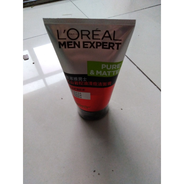 欧莱雅(loreal)男士火山岩控油清痘洁面膏100ml 洁面膏/霜 洗面奶