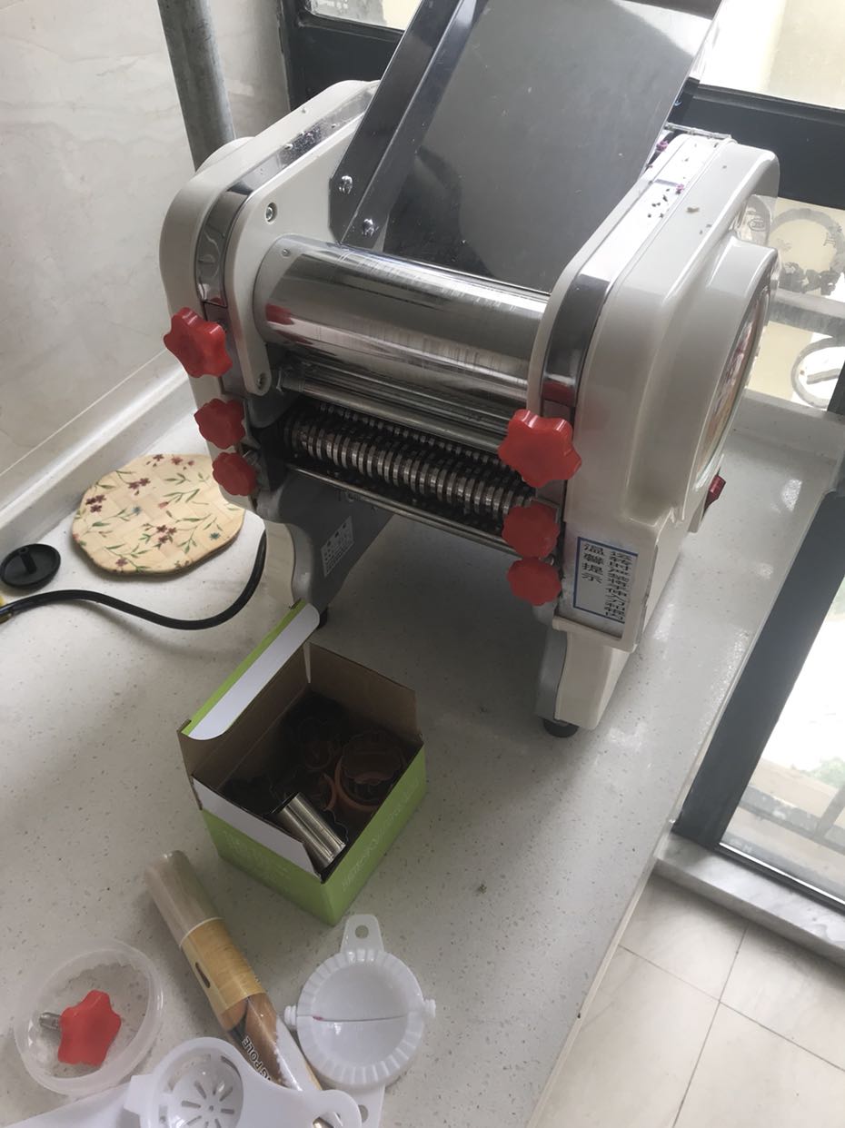 自动智能饺子皮压手摇揉和面机价格质量 哪个牌子比较
