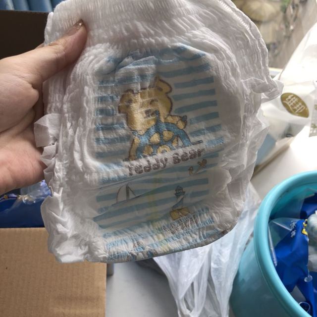 > 泰迪熊臻薄宠爱活力拉拉裤 超薄婴儿干爽舒适尿裤男女通用l68片商品