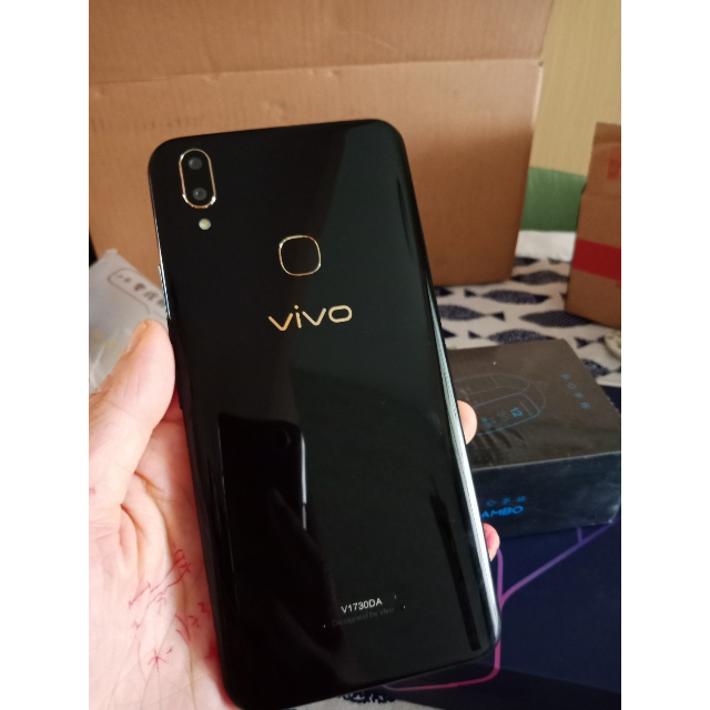 > vivoz1i 4 128gb 黑金色 4g全网通 新一代全面屏ai双摄手机商品评价