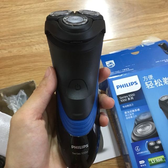 > 飞利浦进口电动剃须刀s1560/04三刀头全身水洗刮胡须刀商品评价 >