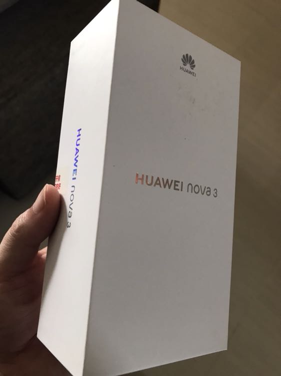 华为 nova3全面屏高清四摄千玺代言 6gb 128gb亮黑移动联通电信4g手机