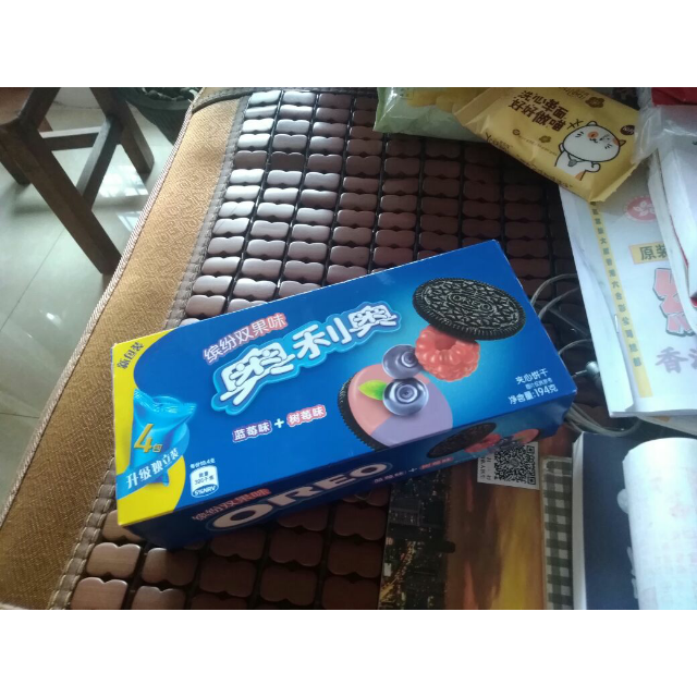 > 奥利奥(oreo) 夹心饼干 零食 缤纷双果味(蓝莓味 树莓味)194g商品
