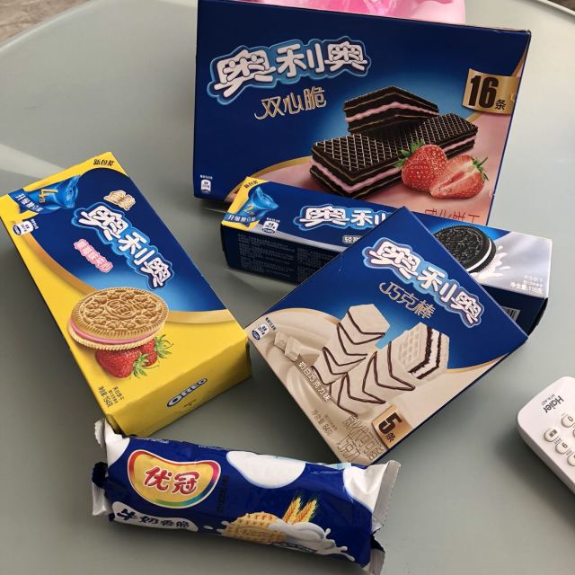 > 奥利奥(oreo) 威化饼干 巧克棒奶白巧克力味64g商品评价 > 好吃.