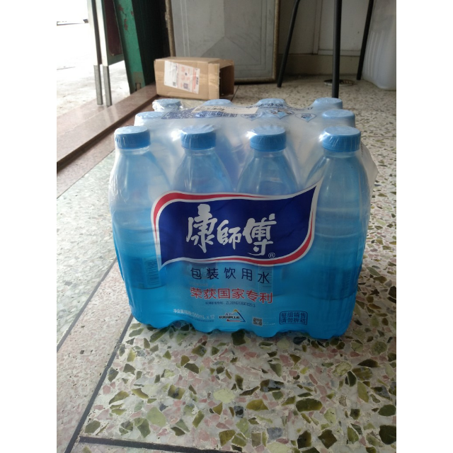 康师傅包装饮用水550ml12瓶整包效期至202081