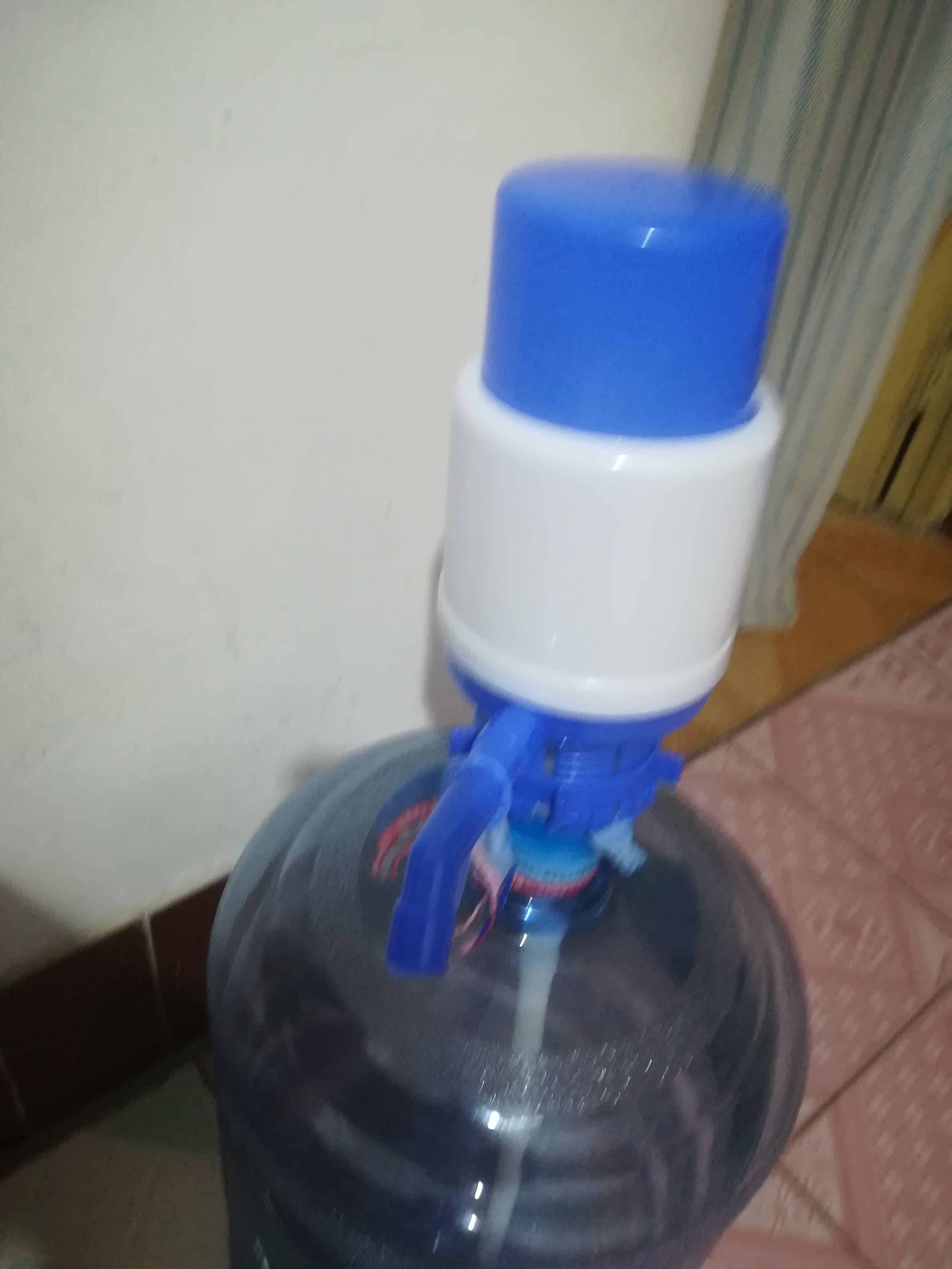 手动压式饮水器桶装水自动取水抽水器泵吸水器自动 手动压水泵晒单图