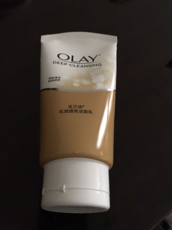 玉兰油(olay)乳液透亮洁面乳150g(新老包装随机发货)晒单图