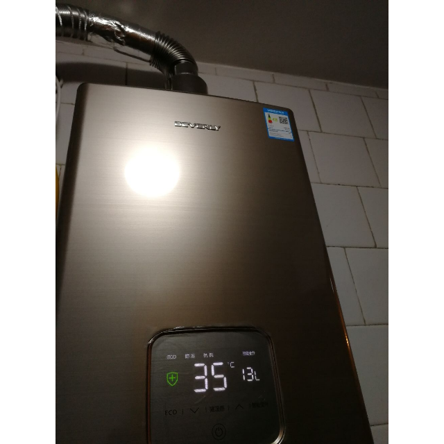 美的midea比佛利燃气热水器家用13l燃气热水器jsq25w1天然气高层抗风