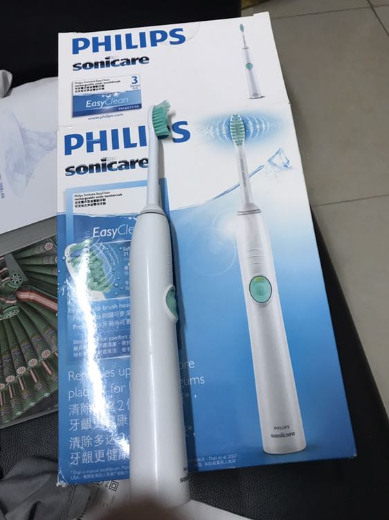 飞利浦(philips) 电动牙刷 hx6511 成人充电式 声波震动牙刷 智能计时