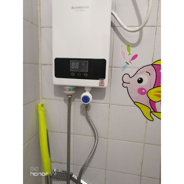 志高(chigo)即热式电热水器快热式热水器免储水小厨宝