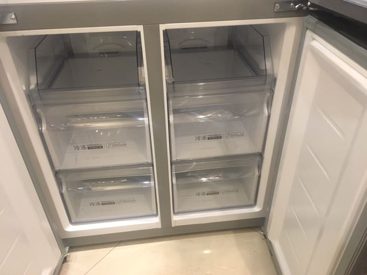 海尔冰箱十字对开门