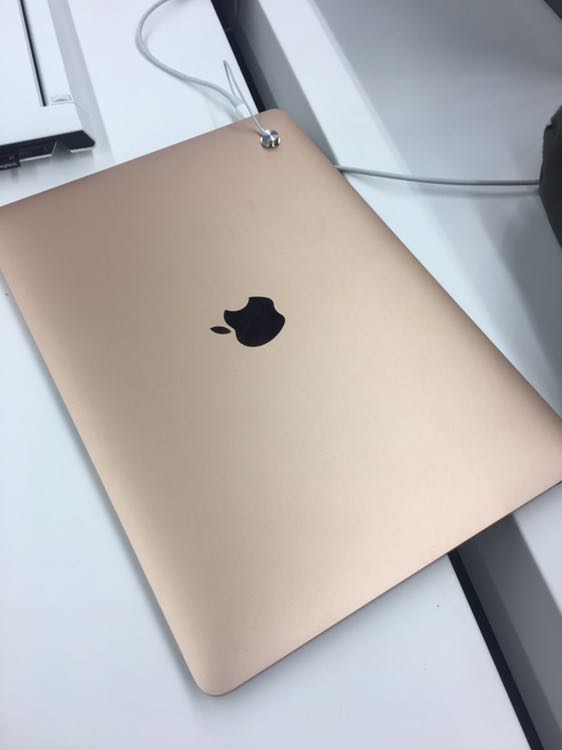 apple macbook air 13.3英寸 笔记本电脑 1.