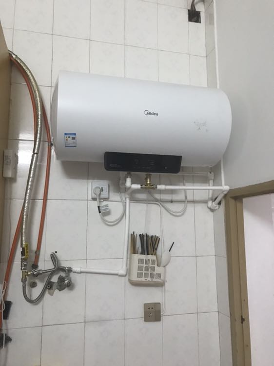 美的60升电热水器速热