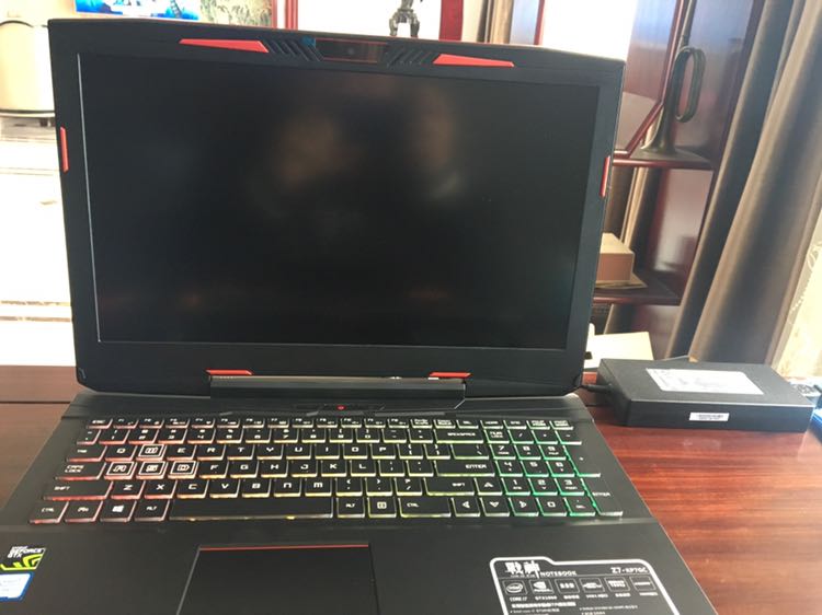 神舟(hasee)战神z7-kp7gc i7-8750h 1tb 128gb gtx1060 15.