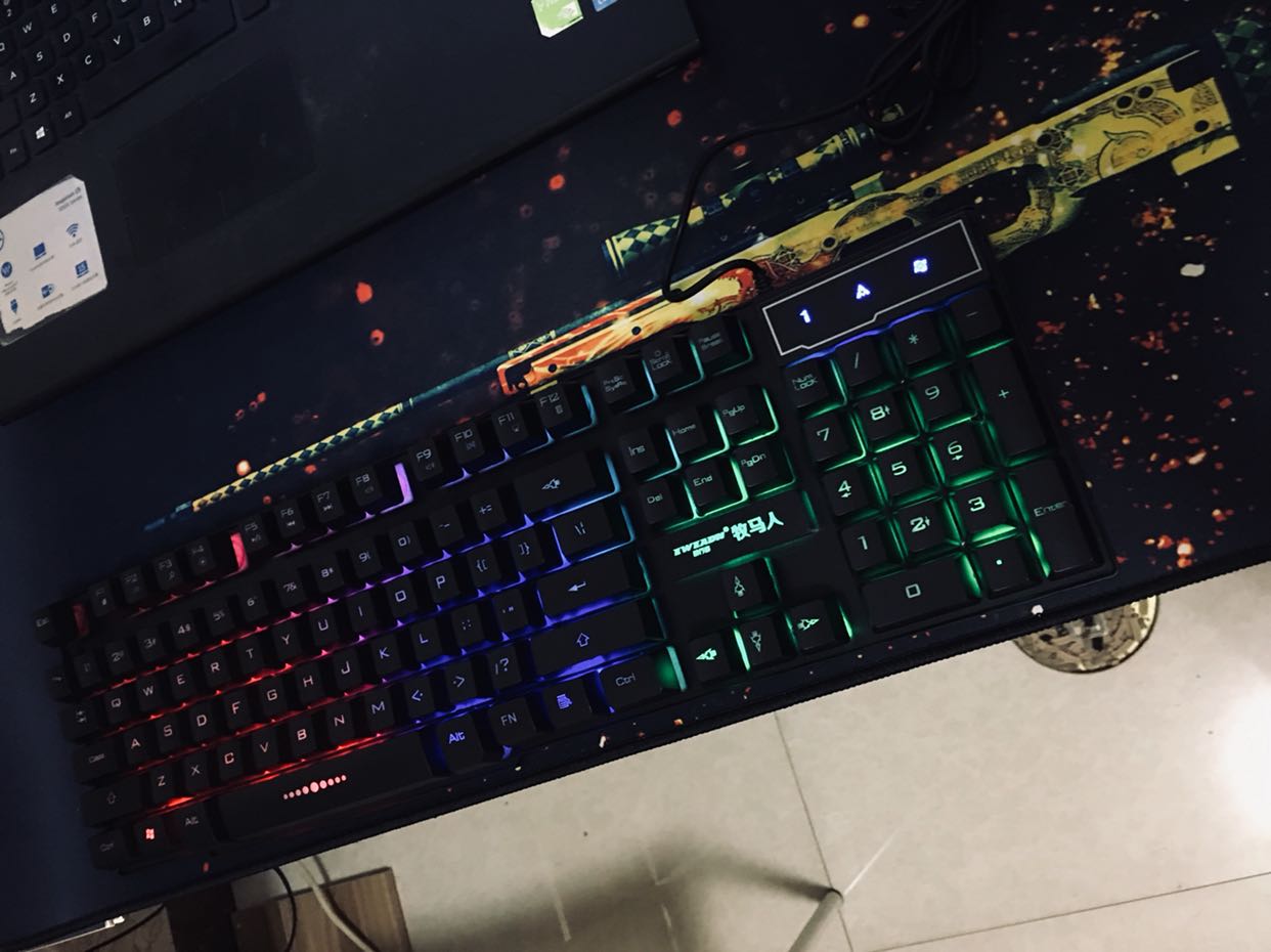 凌豹键盘怎么调灯光_网吧键盘灯光怎么调_彩虹键盘的灯光怎么调