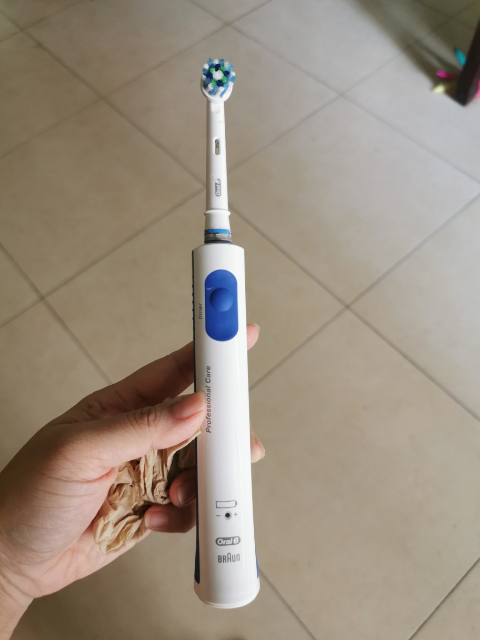 德国原装braun oral-b pro 600博朗欧乐b电动牙刷 成人用充电式智能3d