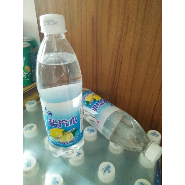 6月份新货 老上海风味柠檬味盐汽水600ml*24瓶整箱 解渴解暑碳酸饮料