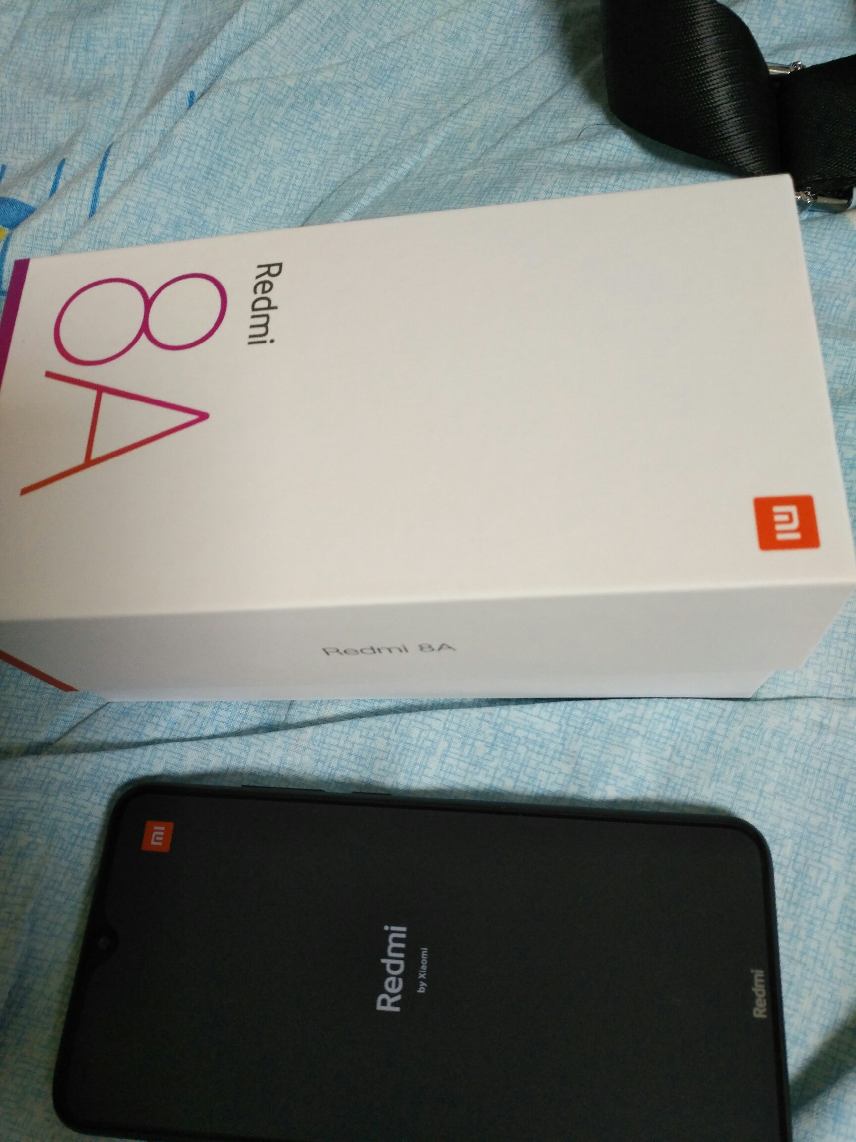小米(mi) redmi 红米8a 全网通版 3gb 32gb 耀夜黑 移动联通电信4g