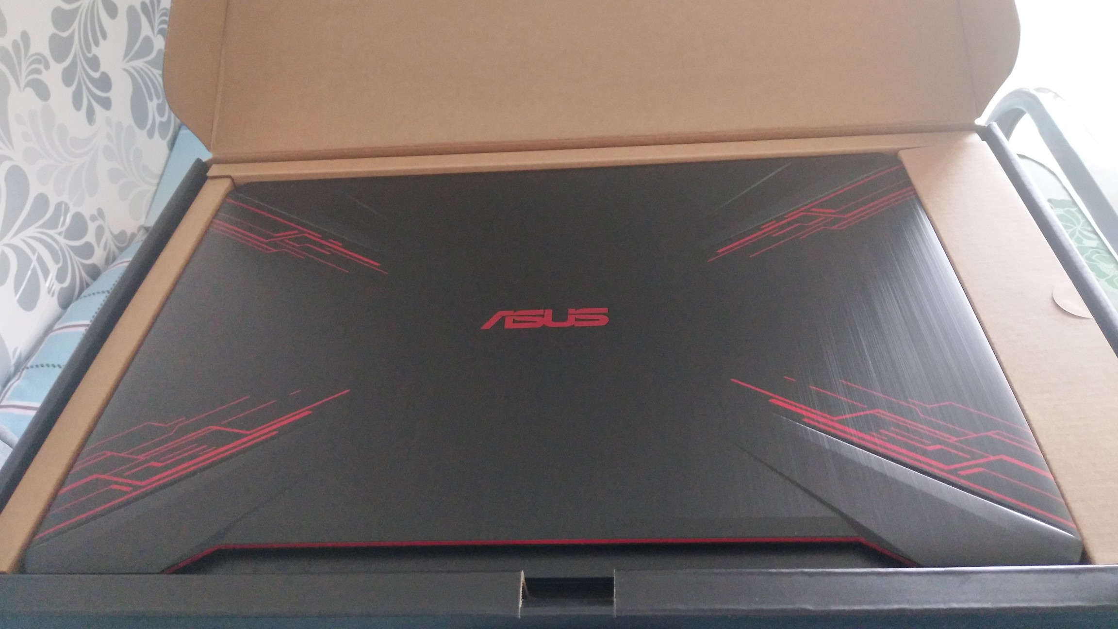 华硕asus 飞行堡垒8 fx506 15.