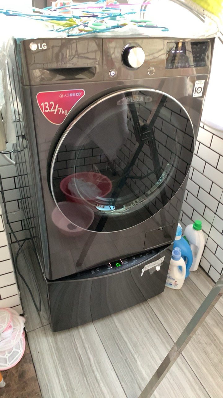 蒸汽挂烫机和蒸汽电熨斗哪个好用_蒸汽洗衣机怎么用视频_鞋用过胶机视频