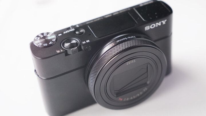 索尼(sony)dsc-rx100m7/rx100 vii 黑卡数码相机 专业卡片机 黑卡7
