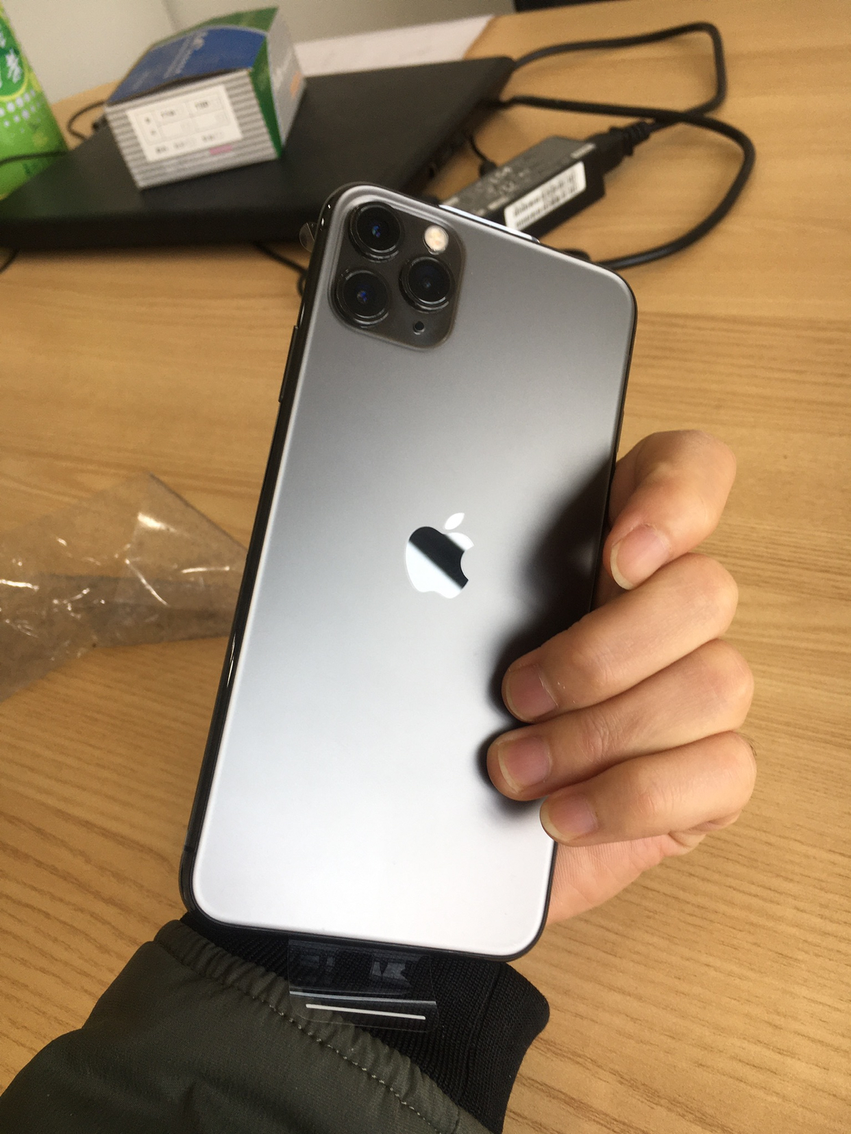 【2019新款】apple/苹果 iphone11pro max 64gb 深空灰 美版有锁 裸机