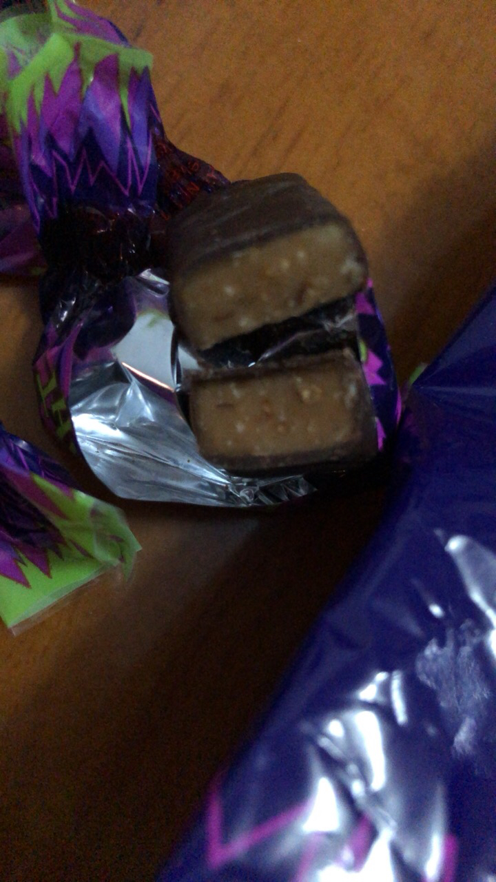 俄罗斯 紫皮糖 糖果进口紫皮糖500g巧克力俄罗斯糖果小零食礼盒喜糖