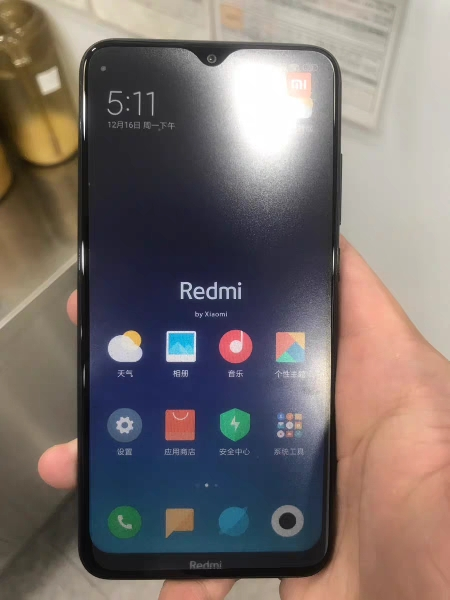 小米(mi) redmi 8a 4 64gb 耀夜黑 5000mah 大字体大音量骁龙八核处理