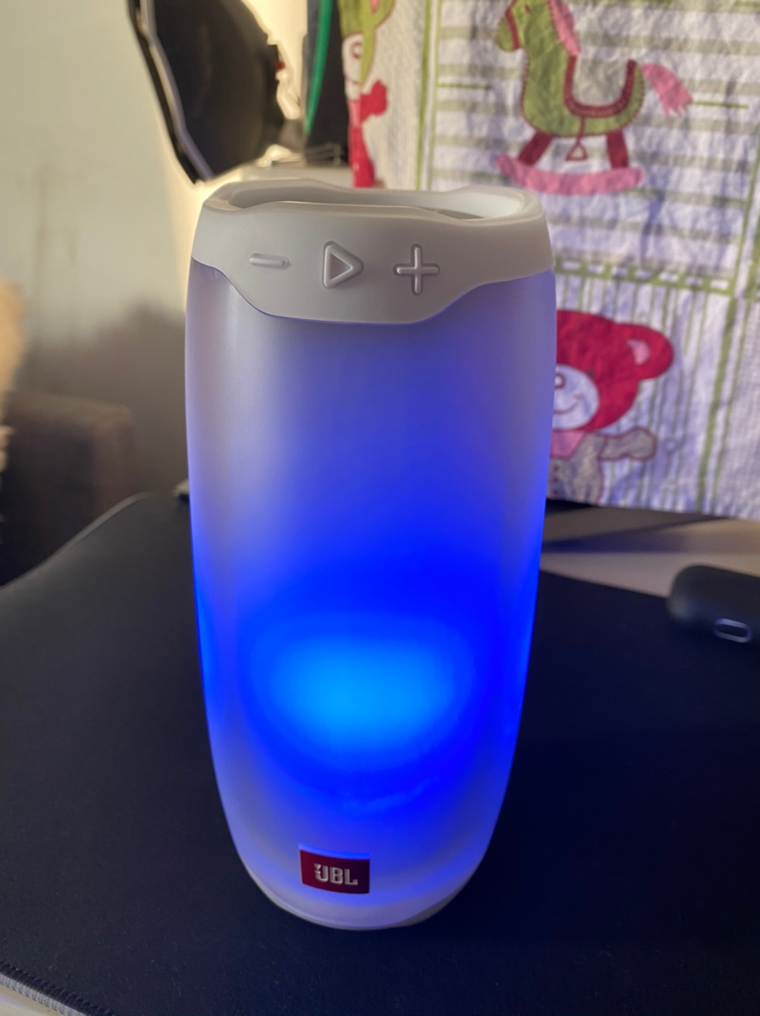 jbl pulse4 音乐脉动4炫彩光效蓝牙音箱无线户外音响低音便携迷你音响