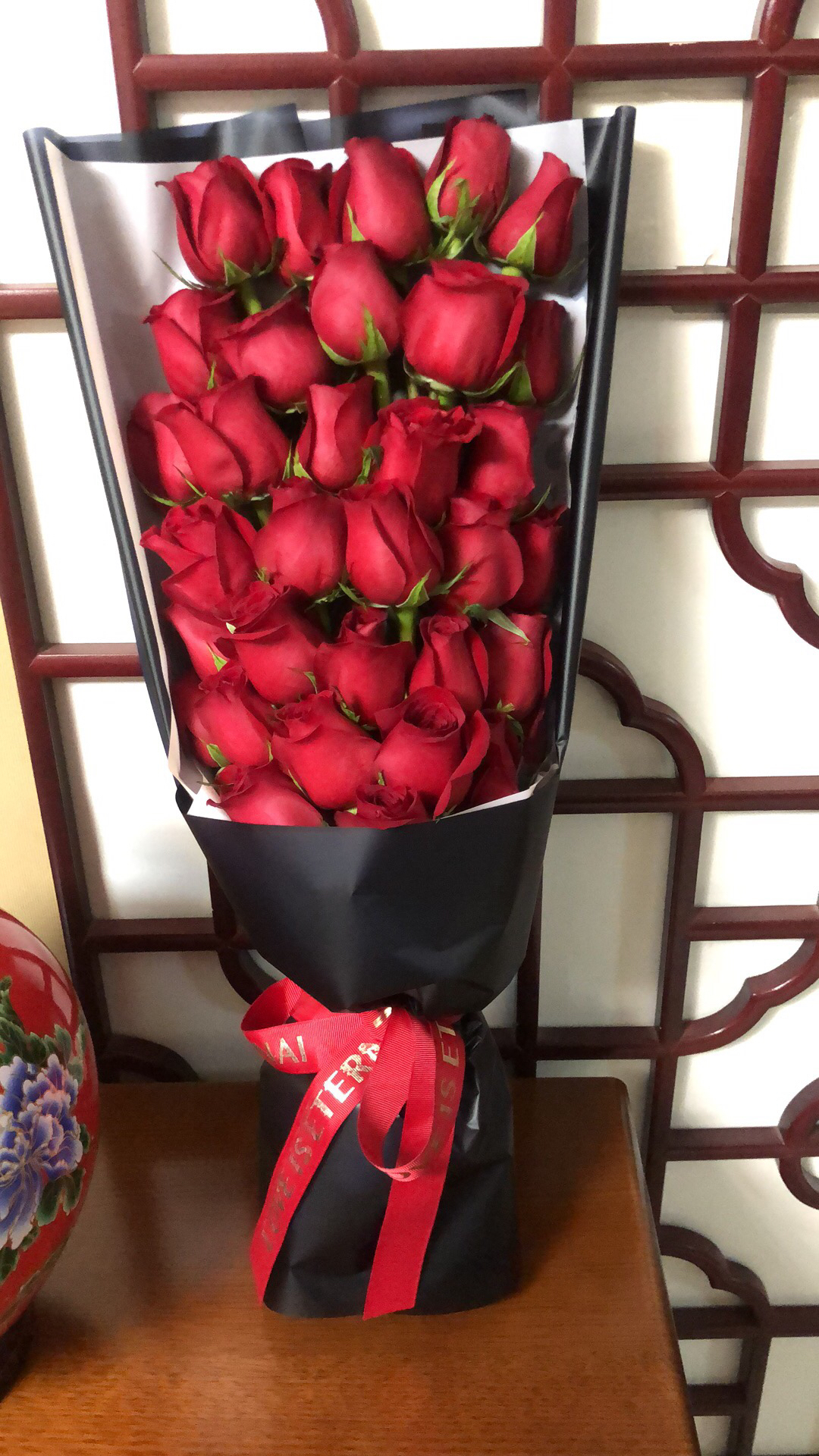 五二零 鲜花速递全国 33朵红玫瑰花礼盒 女朋友爱人生日礼物花束预定