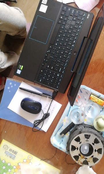 戴尔d630屏幕_戴尔电脑屏幕_电脑屏幕闪屏幕