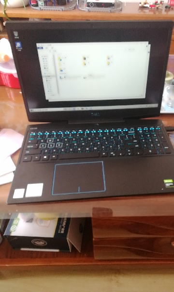 电脑屏幕闪屏幕_戴尔电脑屏幕_戴尔外星人笔记本屏幕怎么样