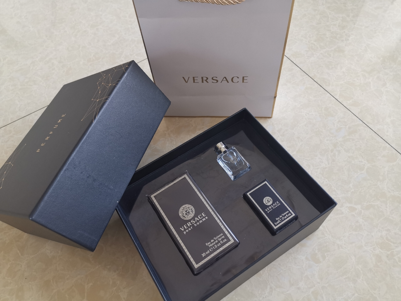 【正品保障】versace范思哲 同名经典男士淡香水礼盒套装 30ml 5ml