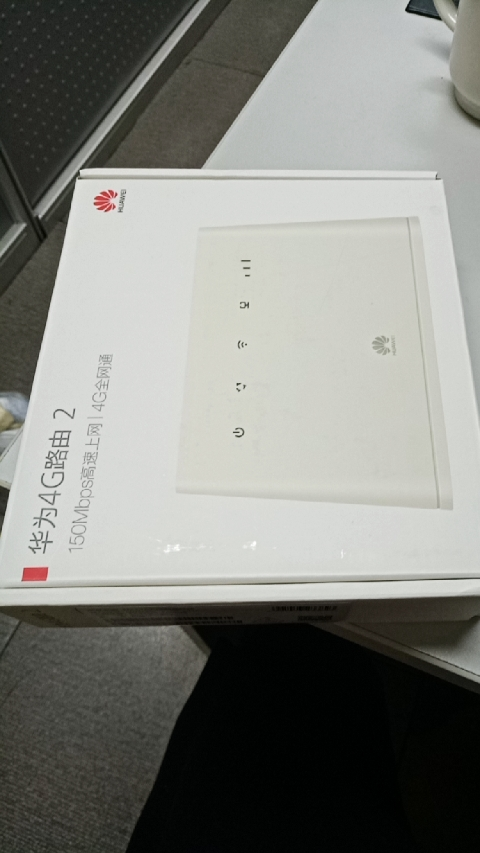 华为(huawei)4g路由2/插卡上网/4gmifi三网通/千兆网口cpe/车载wifi