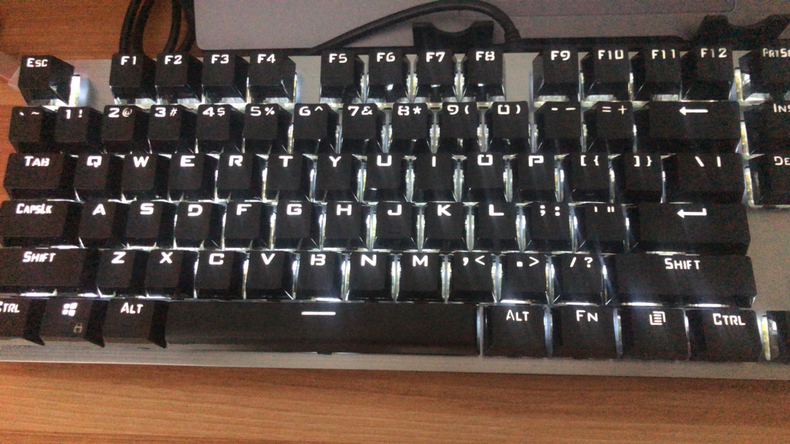 机械键盘游戏键盘吃鸡背光键盘笔记本办公网吧有线外接104全键白光