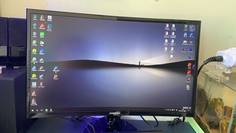 5英寸曲面高清显示器 护眼滤蓝光液晶电脑显示屏 家用商务办公显示器