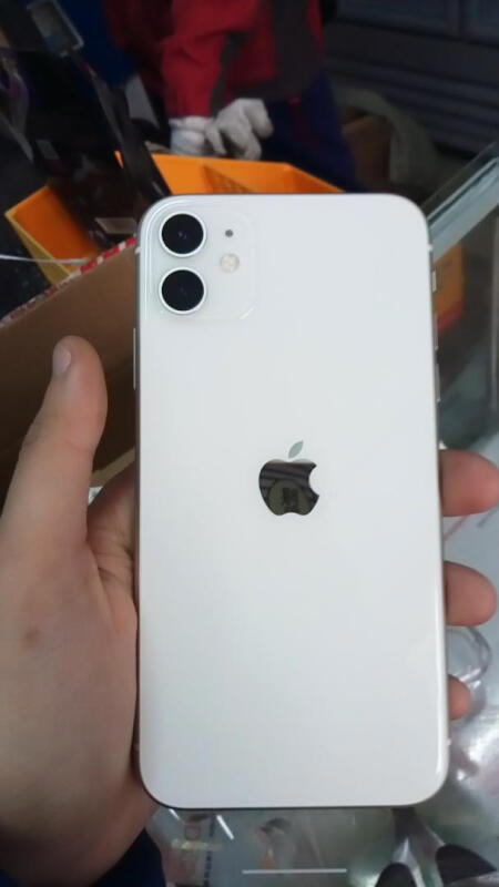 苹果手机白色点