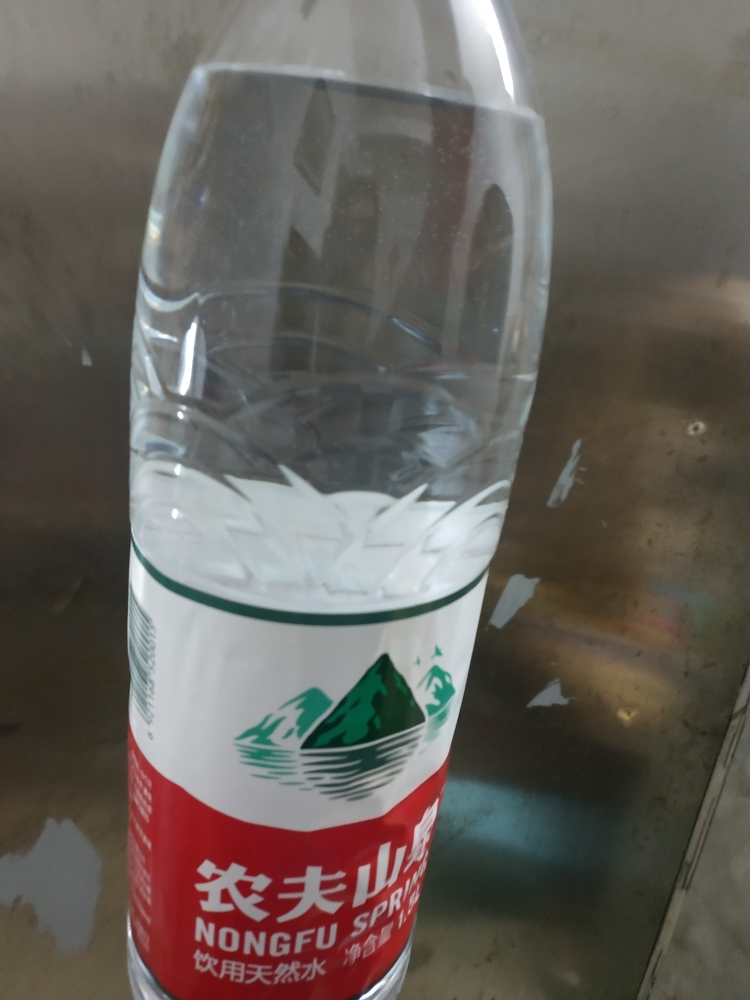 农夫山泉天然水1.5l*12箱装 家庭用水 饮用水晒单图