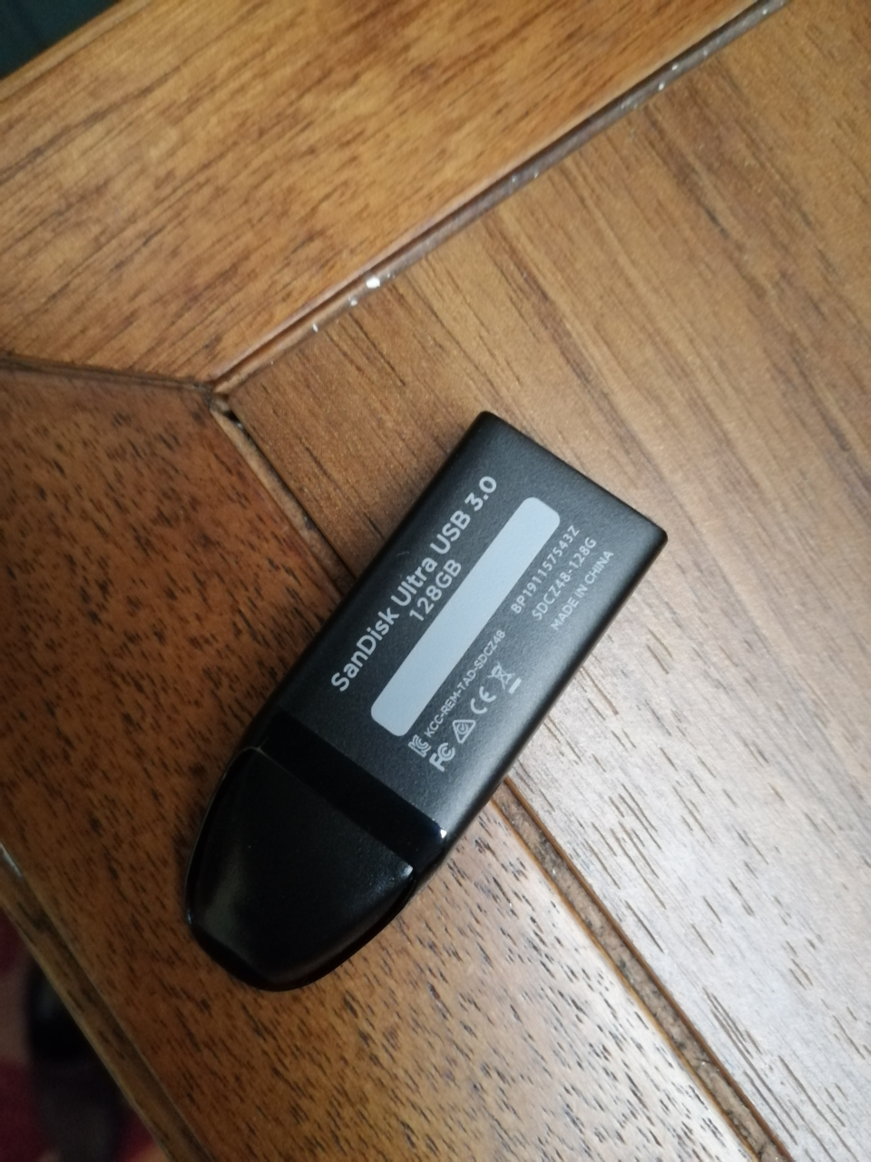 闪迪(sandisk)高速(cz48)128gb u盘 usb3.0 黑色晒单图